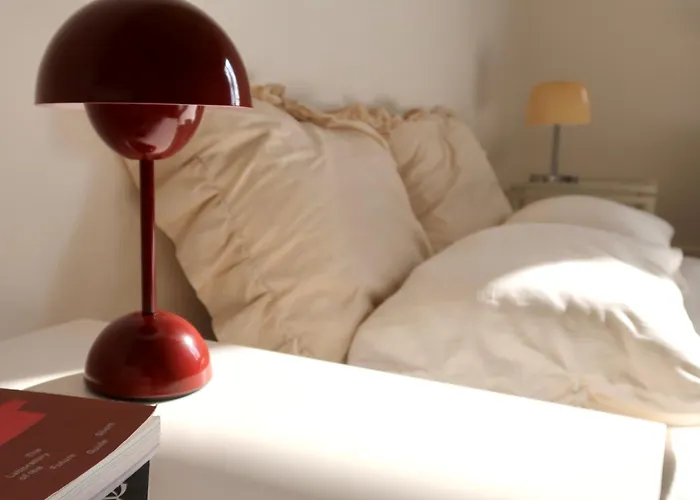 Bright And Spacious Esthers H *