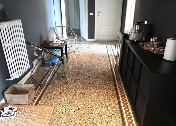 Bright And Spacious Esthers H *